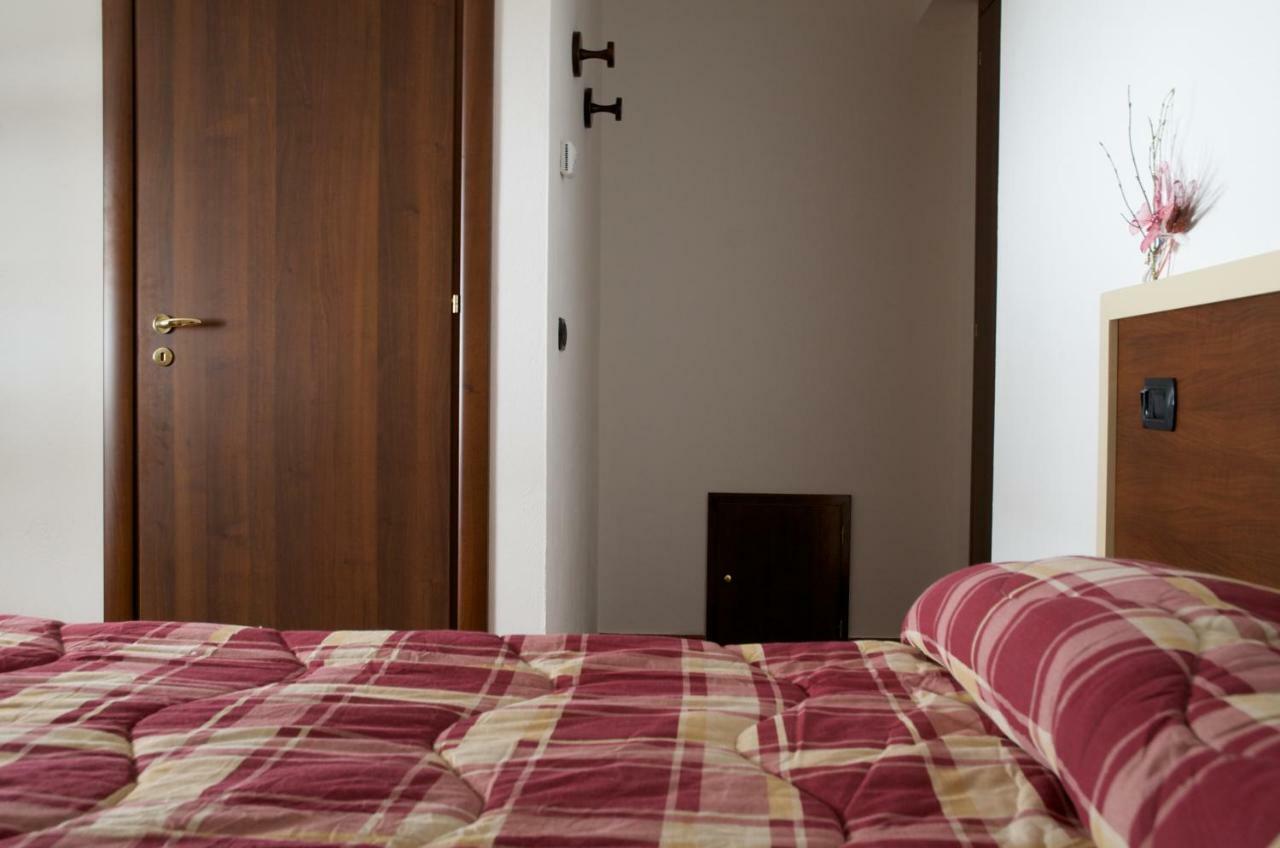 Agriturismo Fiorella Camigliatello Silano Kültér fotó